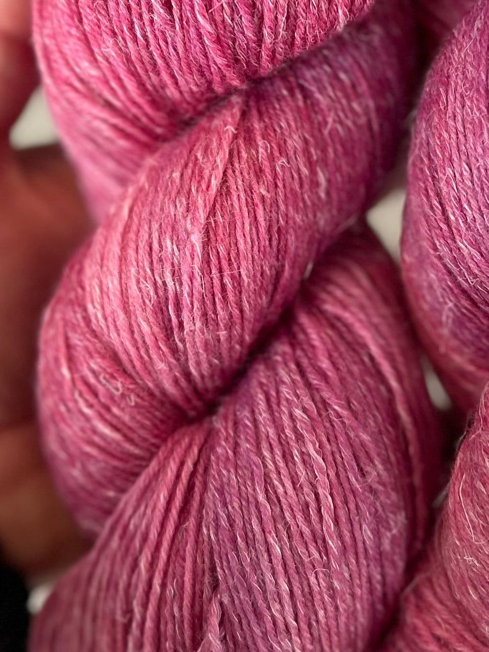 Linen Wool 400m / Canvas - Hazy Berries