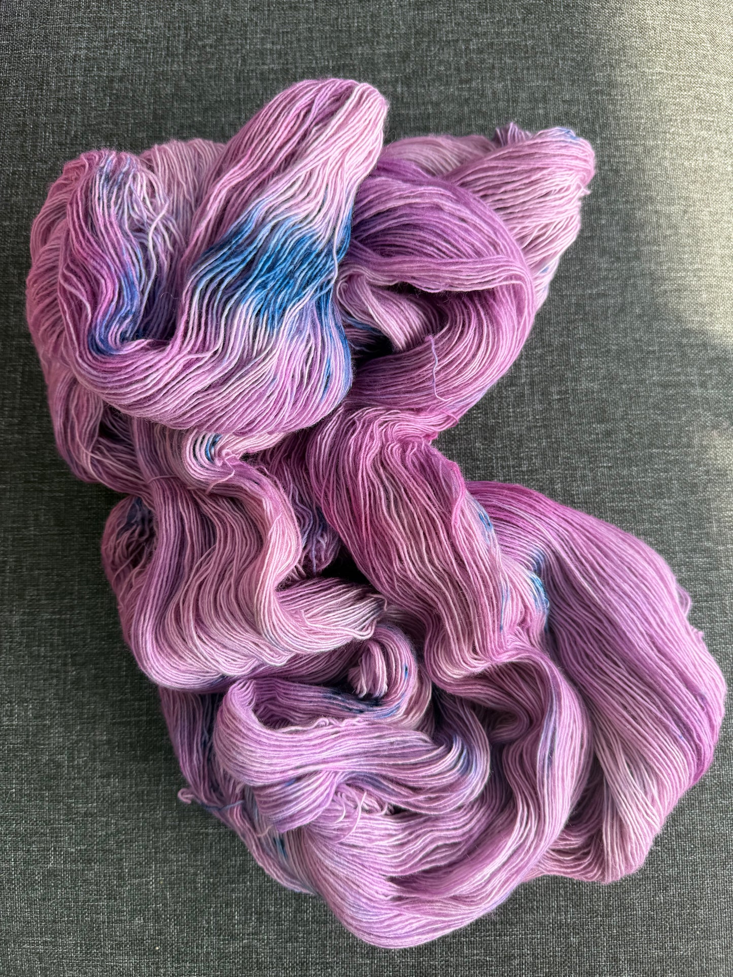 Merino Single Ultrafine Lace 800m / Canvas - Blueberry Trace