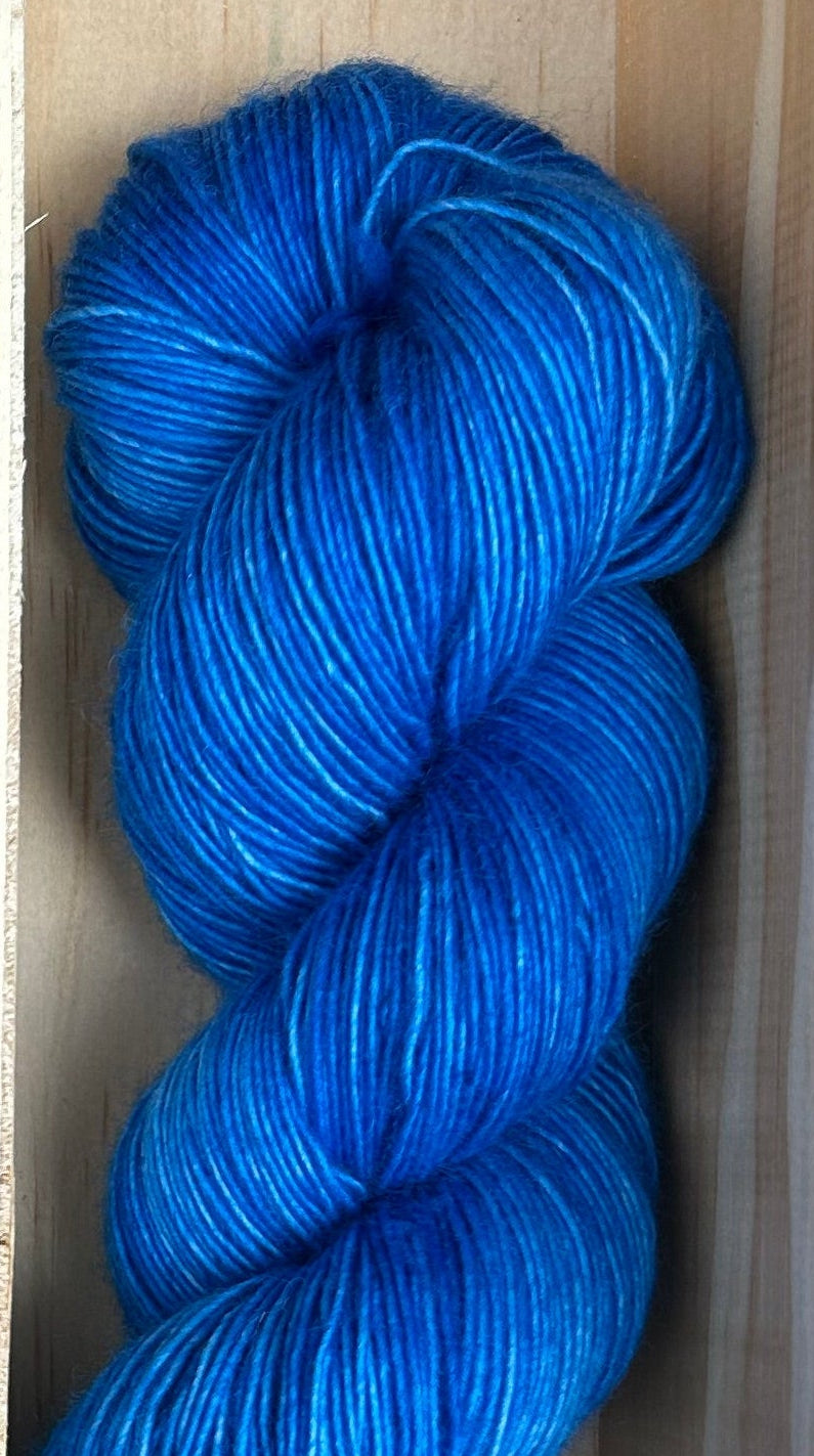 Single Merino 366m/ Ocean Tides - Cobalt Tide