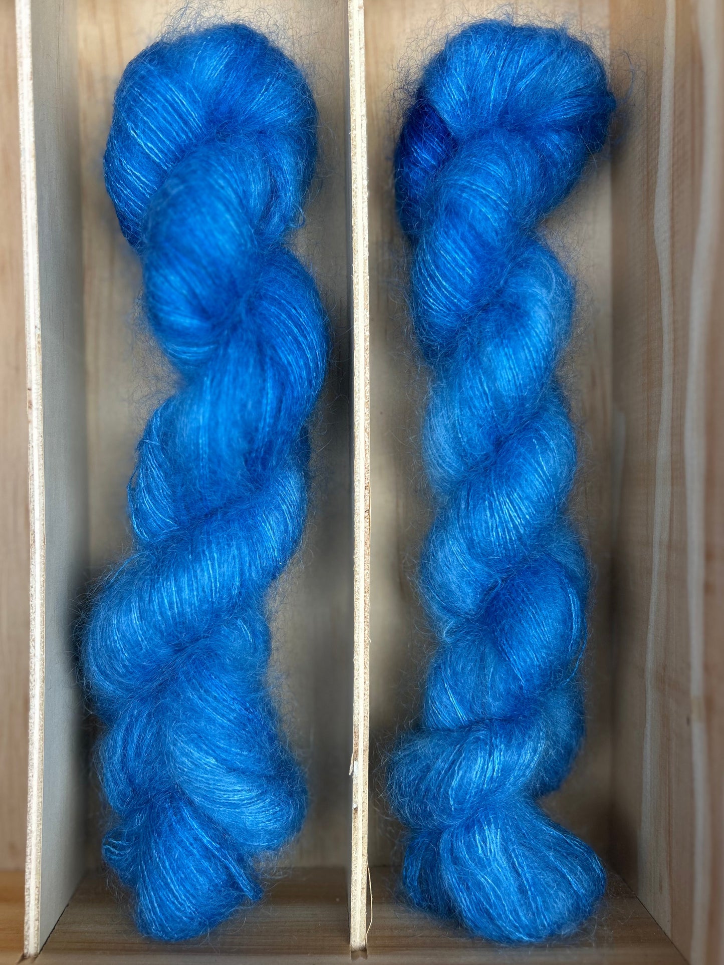 Silk Mohair Luxe 420m / Ocean Tides - Cobalt Tide