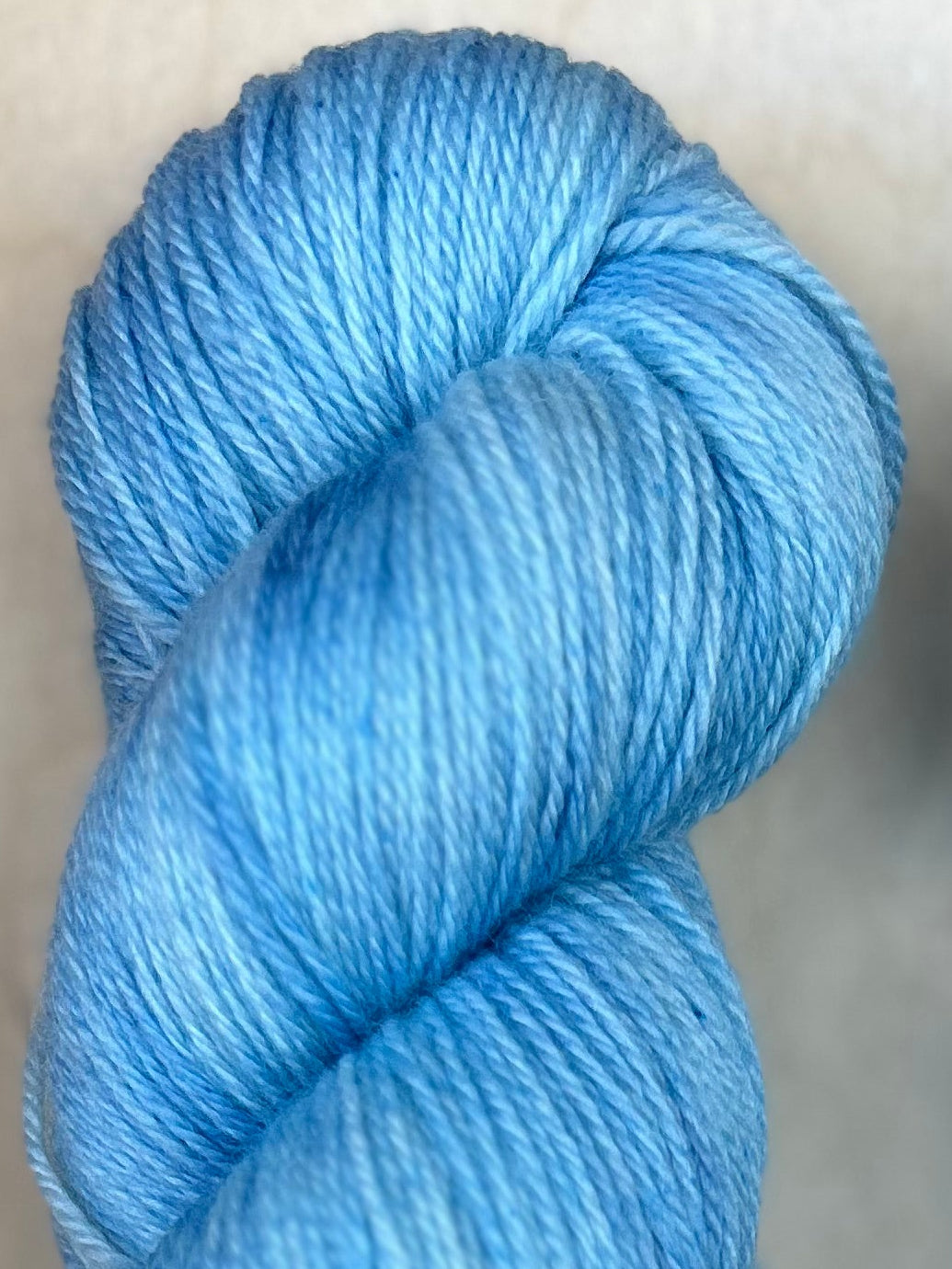 Merino Ultrafine 450m / Ocean Tides - Glacial Calm