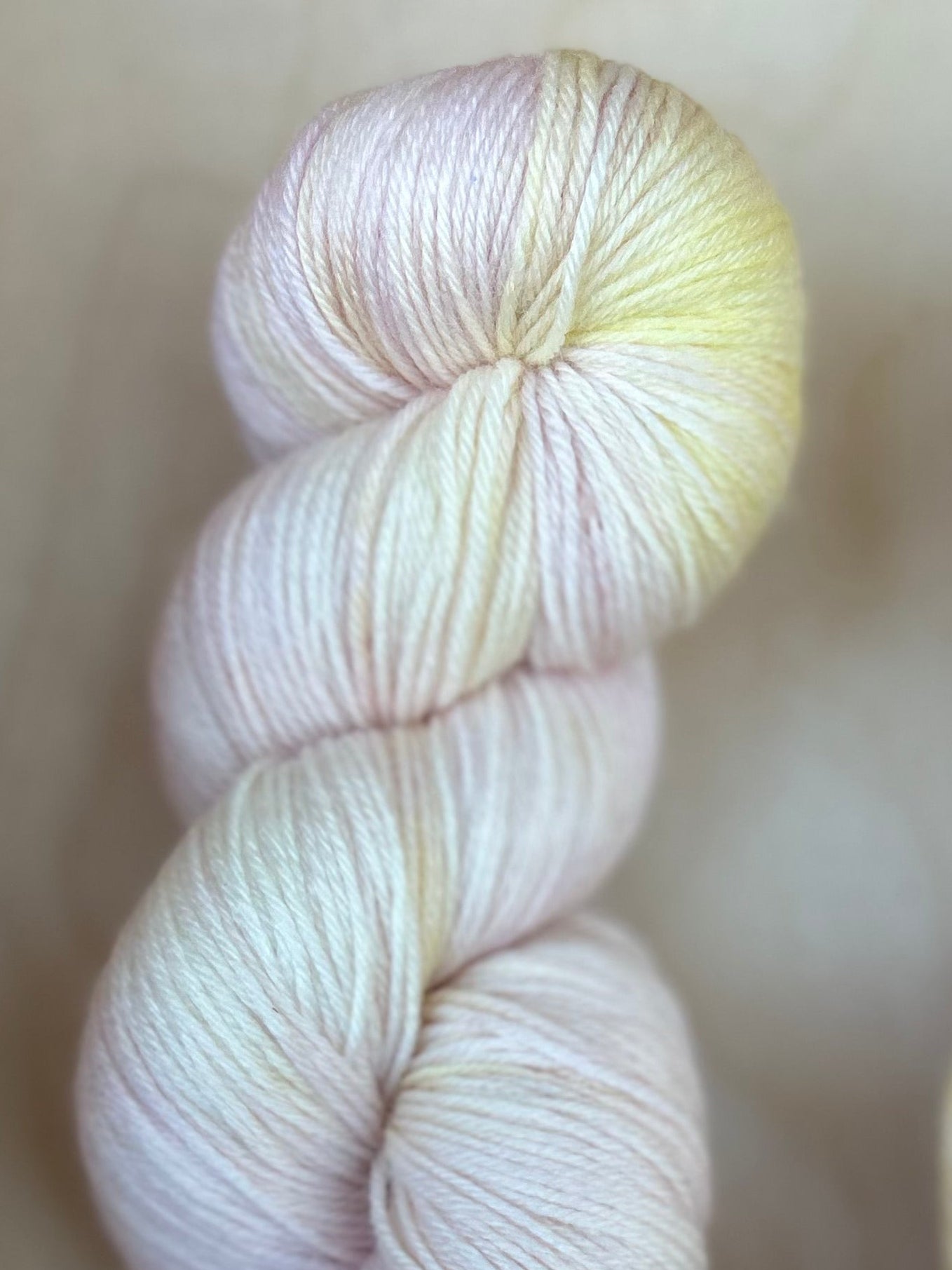 Merino Bamboo 400m / Whisper - Blushing Lemon