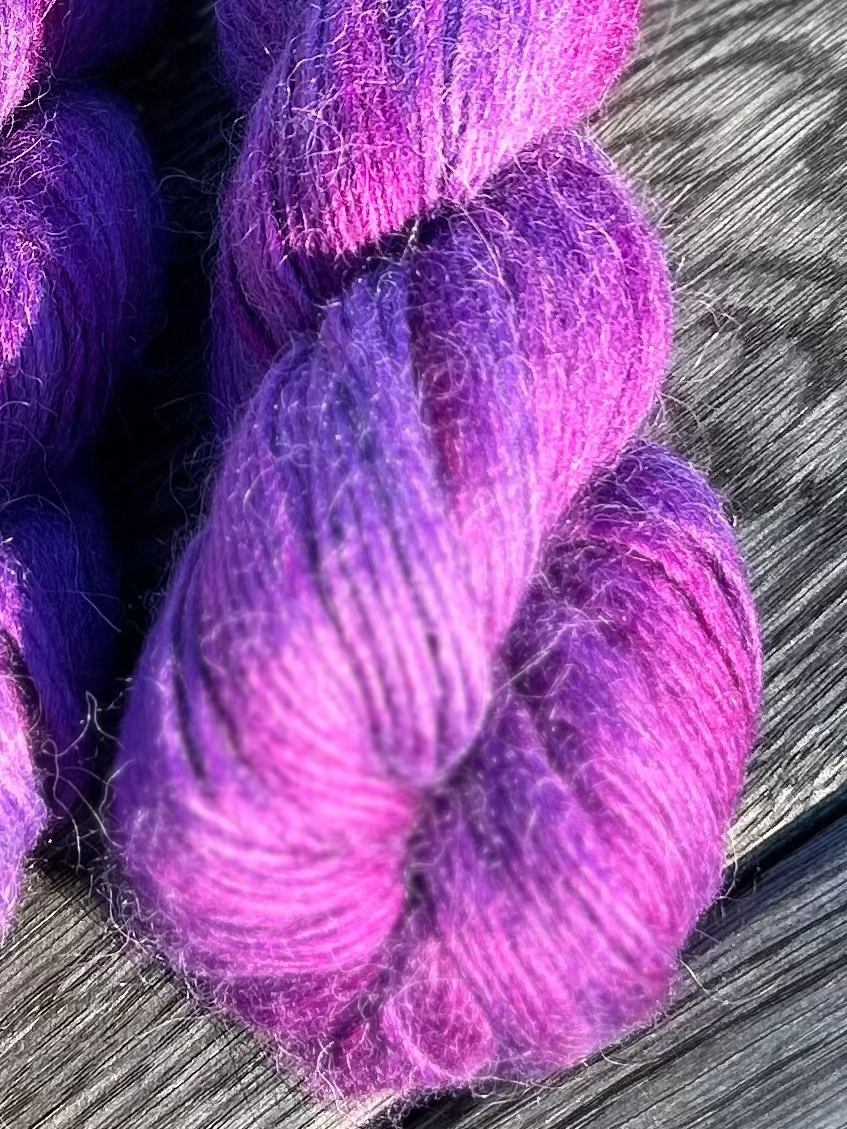 Alpaca Silk Single DK 230 / Marvelous Amethyst
