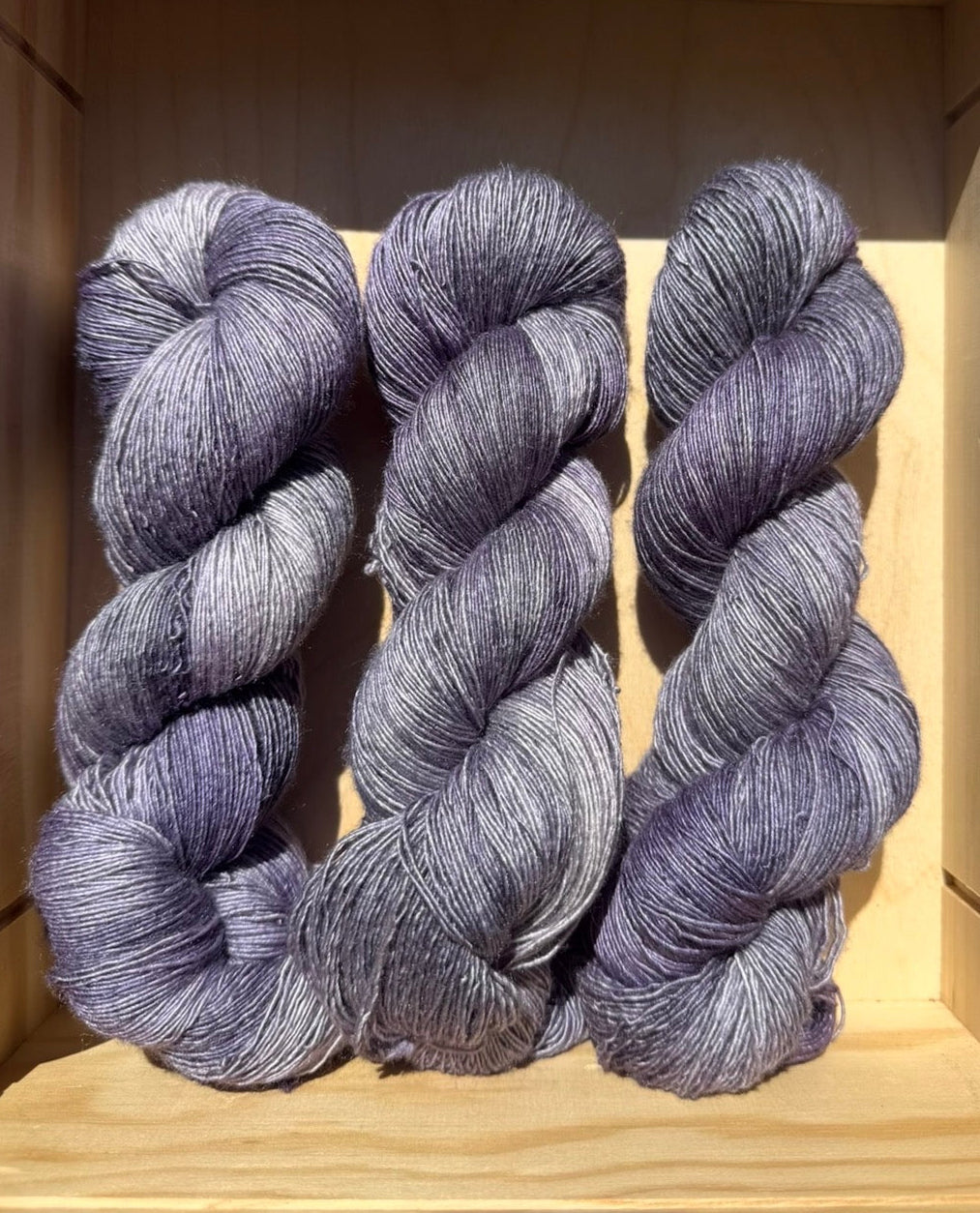 Merino Silk Single 600m / Canvas - Lavender Shadow