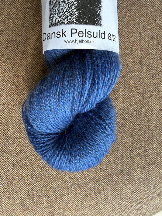 Hjelholt - Dansk Pelsuld 8/2 - 20 Klar Blå