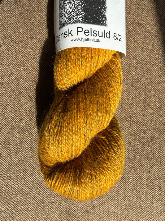 Hjelholt - Dansk Pelsuld 8/2 - 23 Gylden