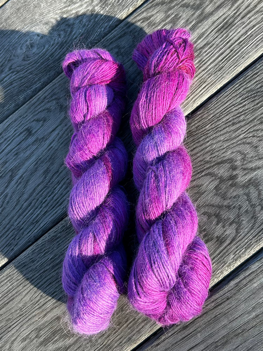 Alpaca Silk Single DK 230 / Marvelous Amethyst