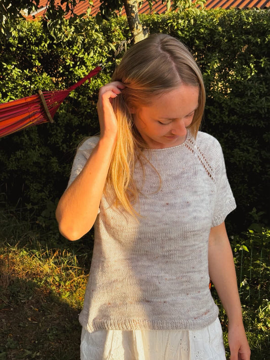 Strikkeopskrift - Karins Airy Raglan Tee - KART