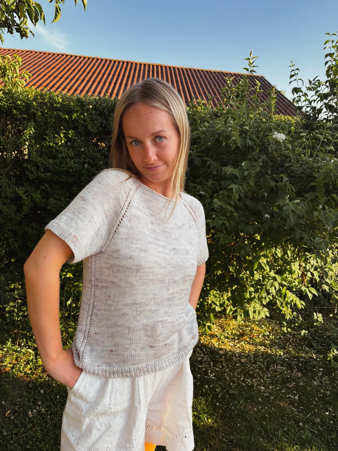 Strikkeopskrift - Karins Airy Raglan Tee - KART
