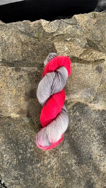 Merino Extrafine/ Nordic Flow - Cherry Concrete
