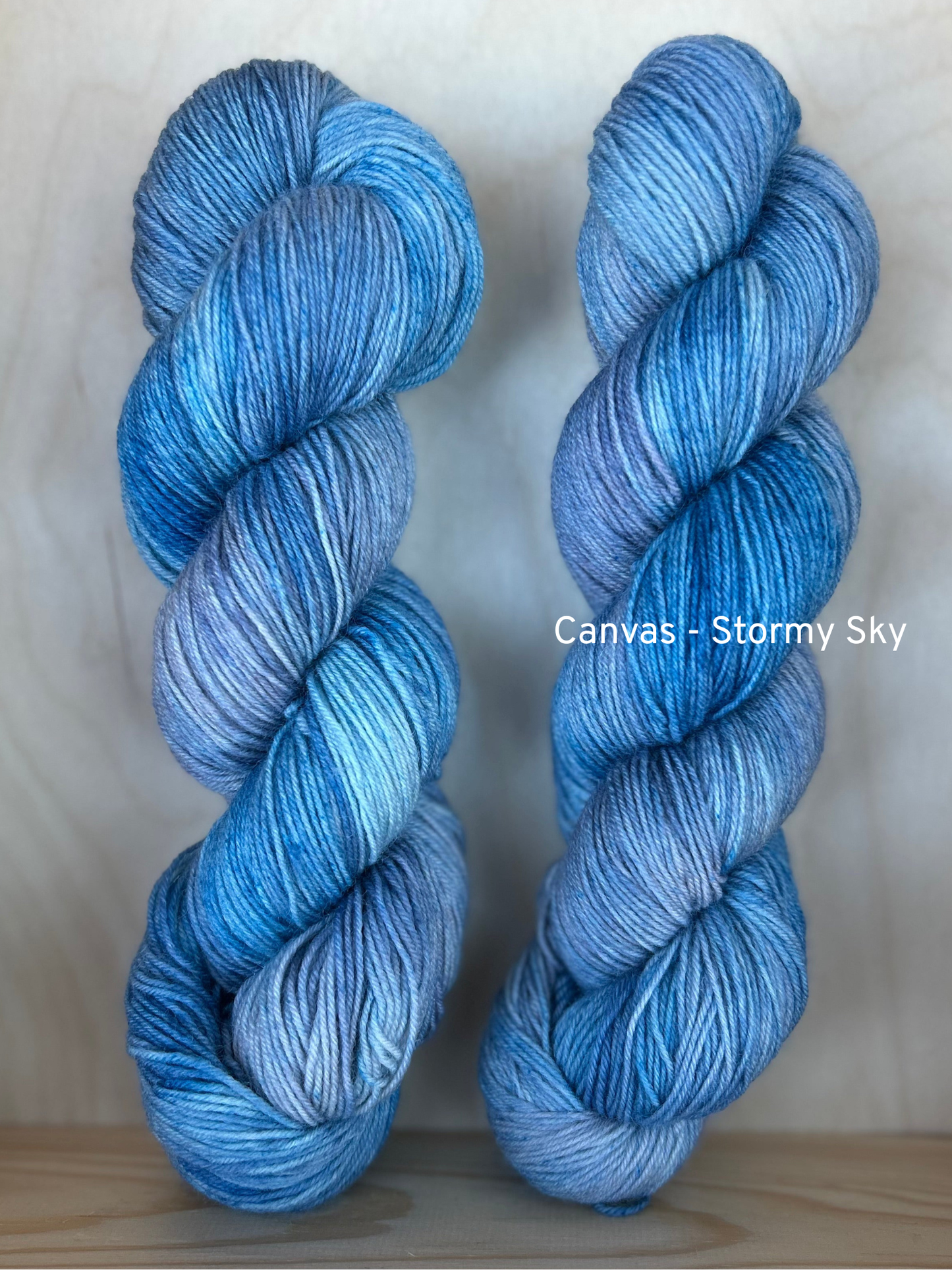 Strikkekit – Valgfri Strømpeopskrift fra KnitwearByPluto & Sock Classic garn