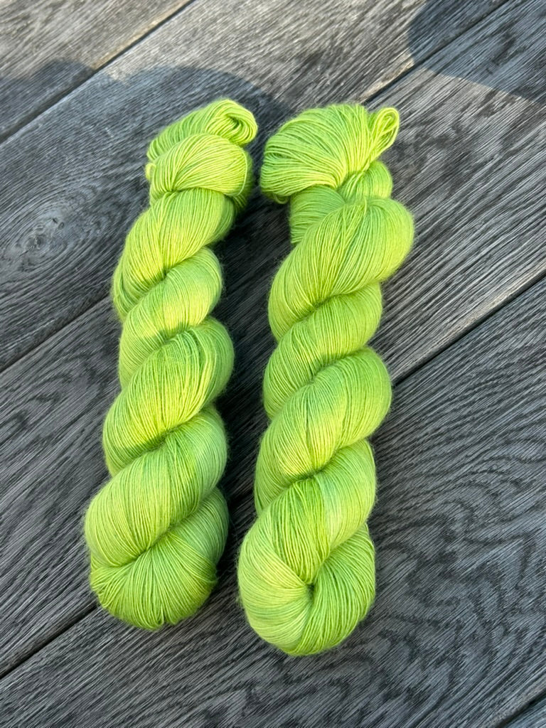 Merino Single Ultrafine Lace 800m / New Leaves