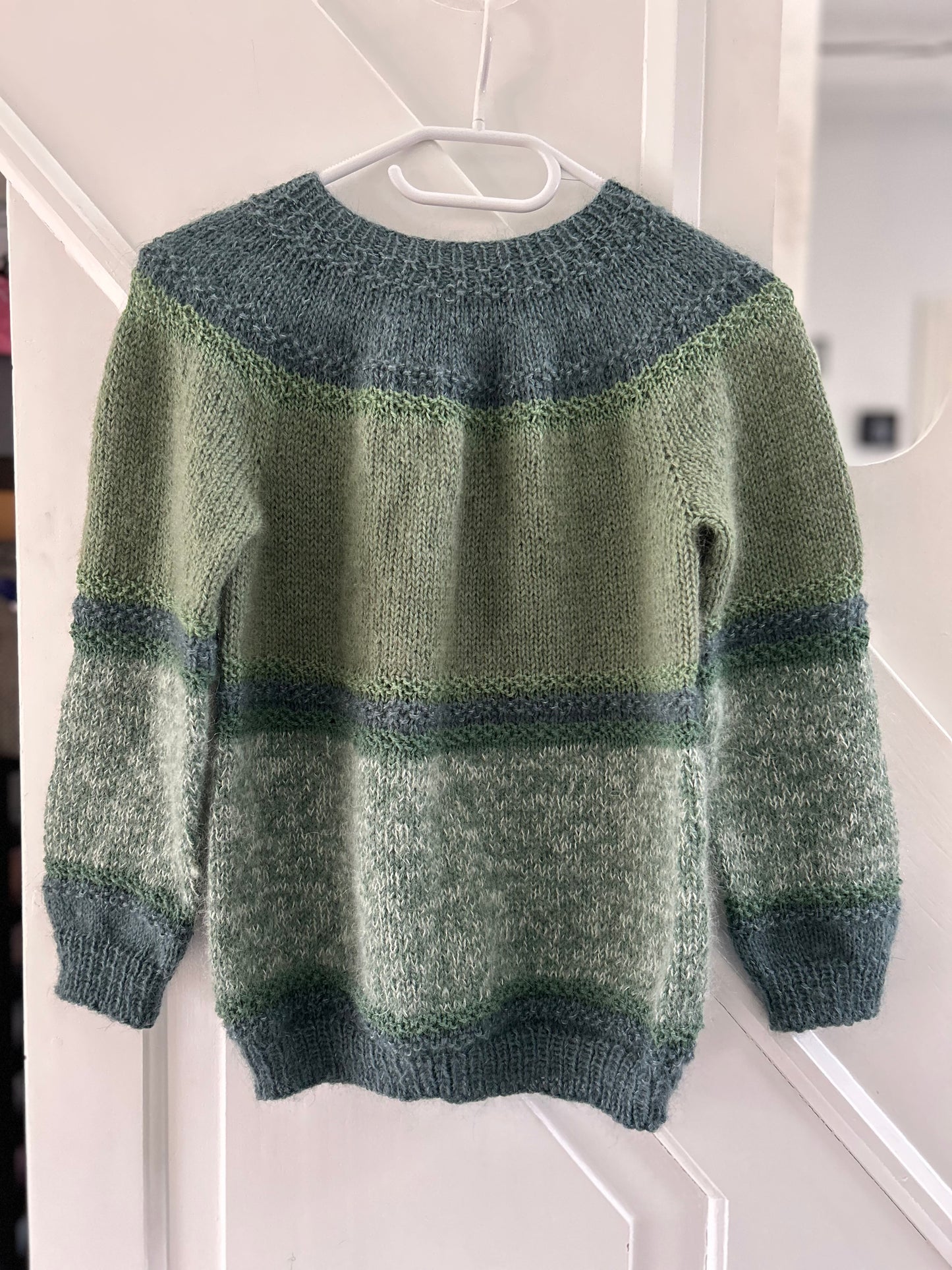 Mandala Sweater 9-10 år