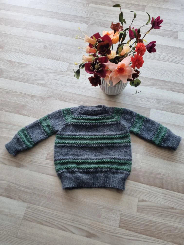 Strikkeopskrift - Curly Hug Sweater Kids