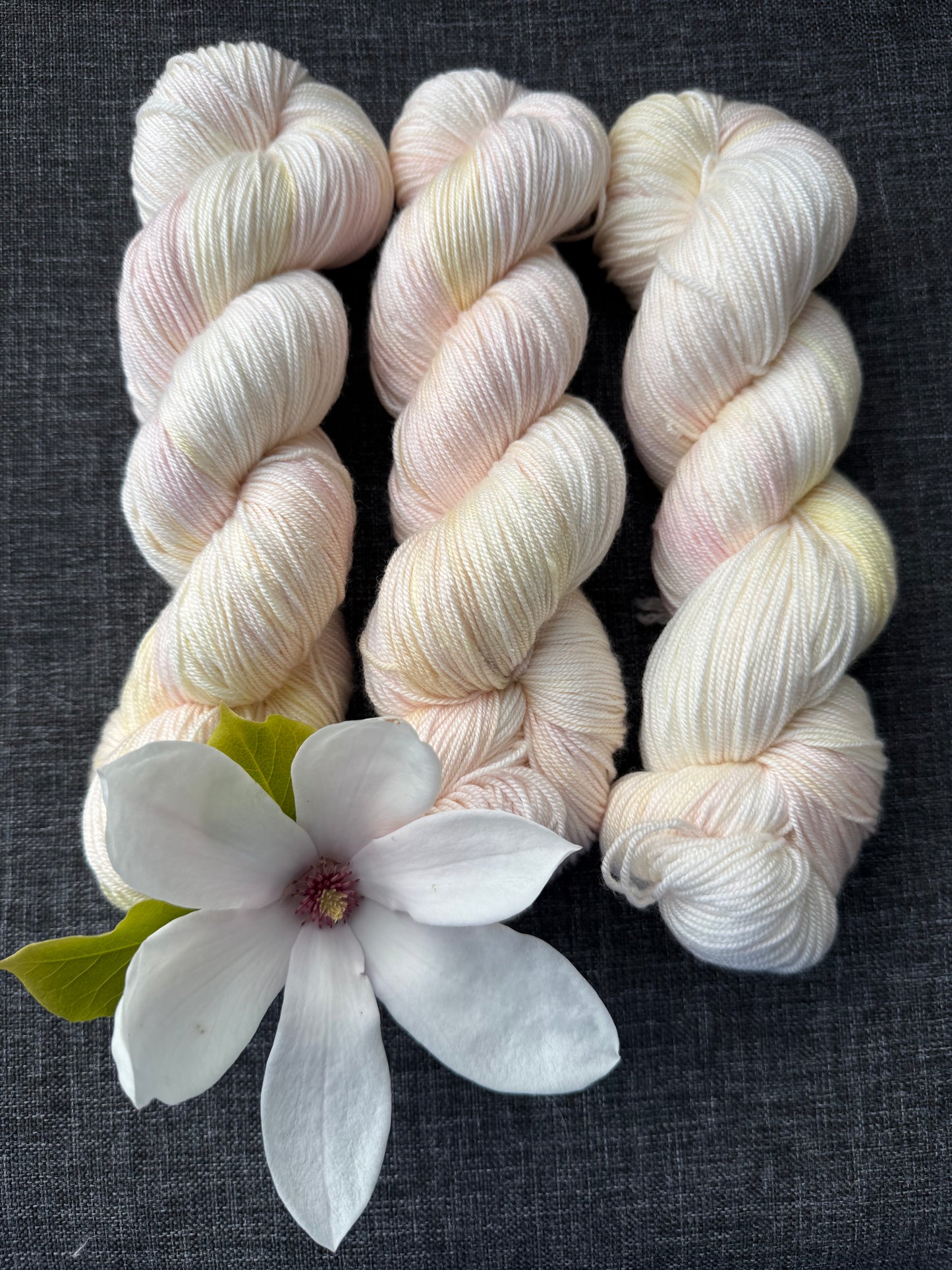 Merino Silk Fine 500m / Canvas - Blushing Lemon
