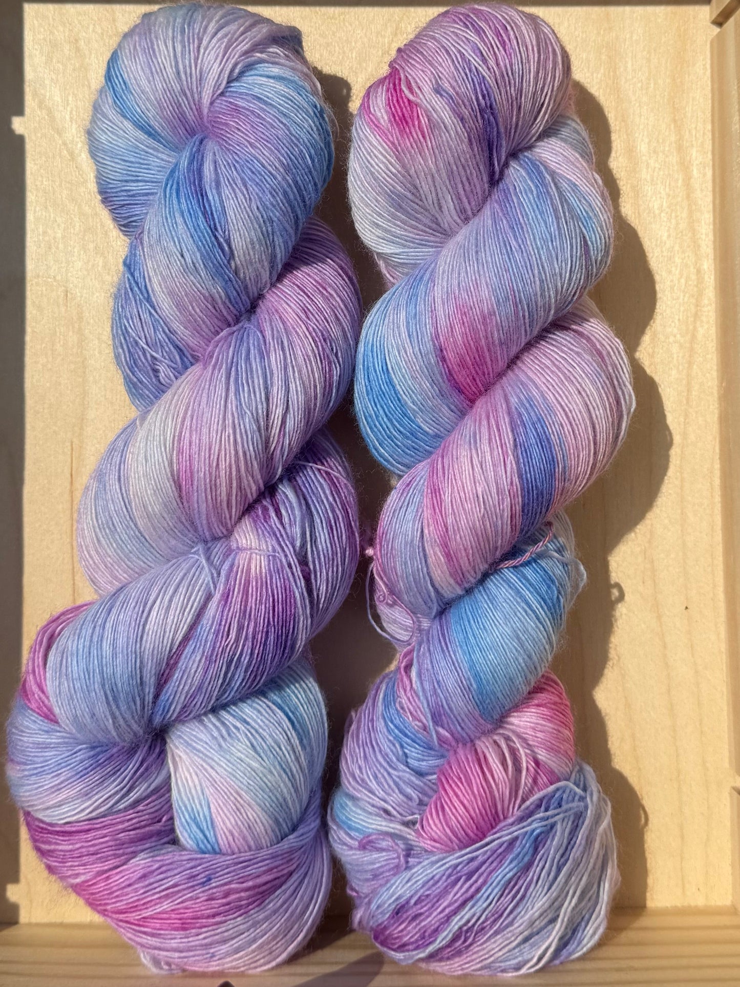 Merino Single Ultrafine Lace 800m / Canvas - Morning Rush