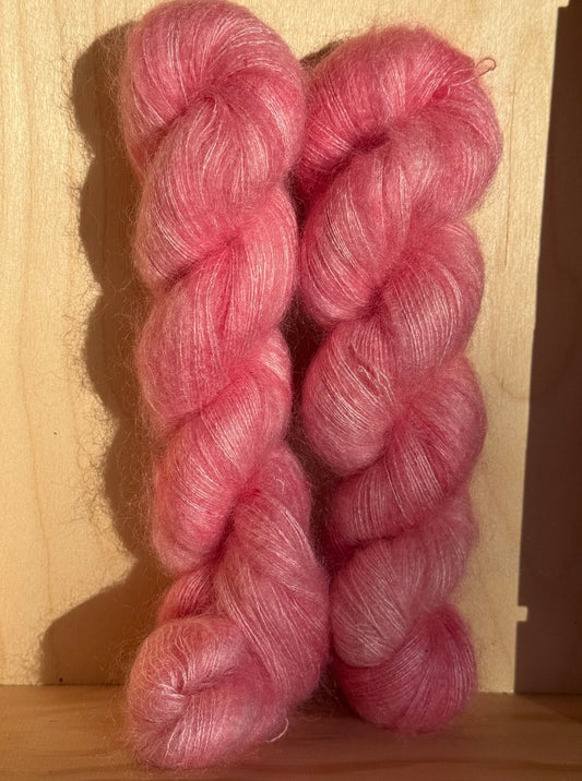 Silk Mohair Luxe 420m/ Whisper - Flamingo Bloom
