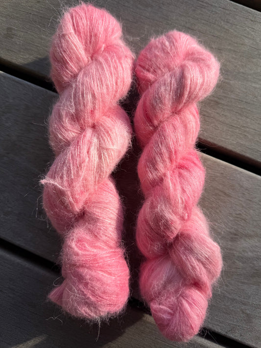 Suri Alpaca Silk 400m/ Whisper - Flamingo Bloom
