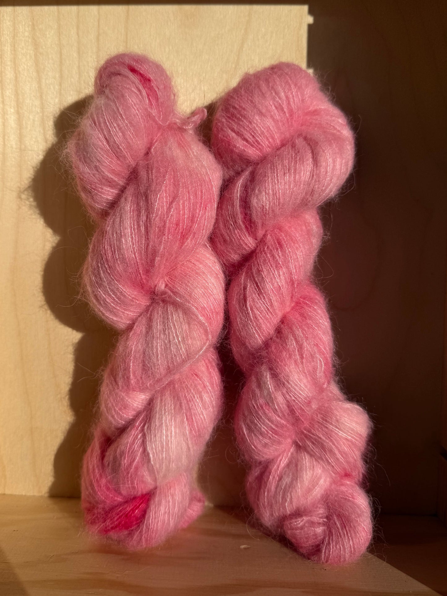 Suri Alpaca Silk 400m/ Whisper - Flamingo Bloom