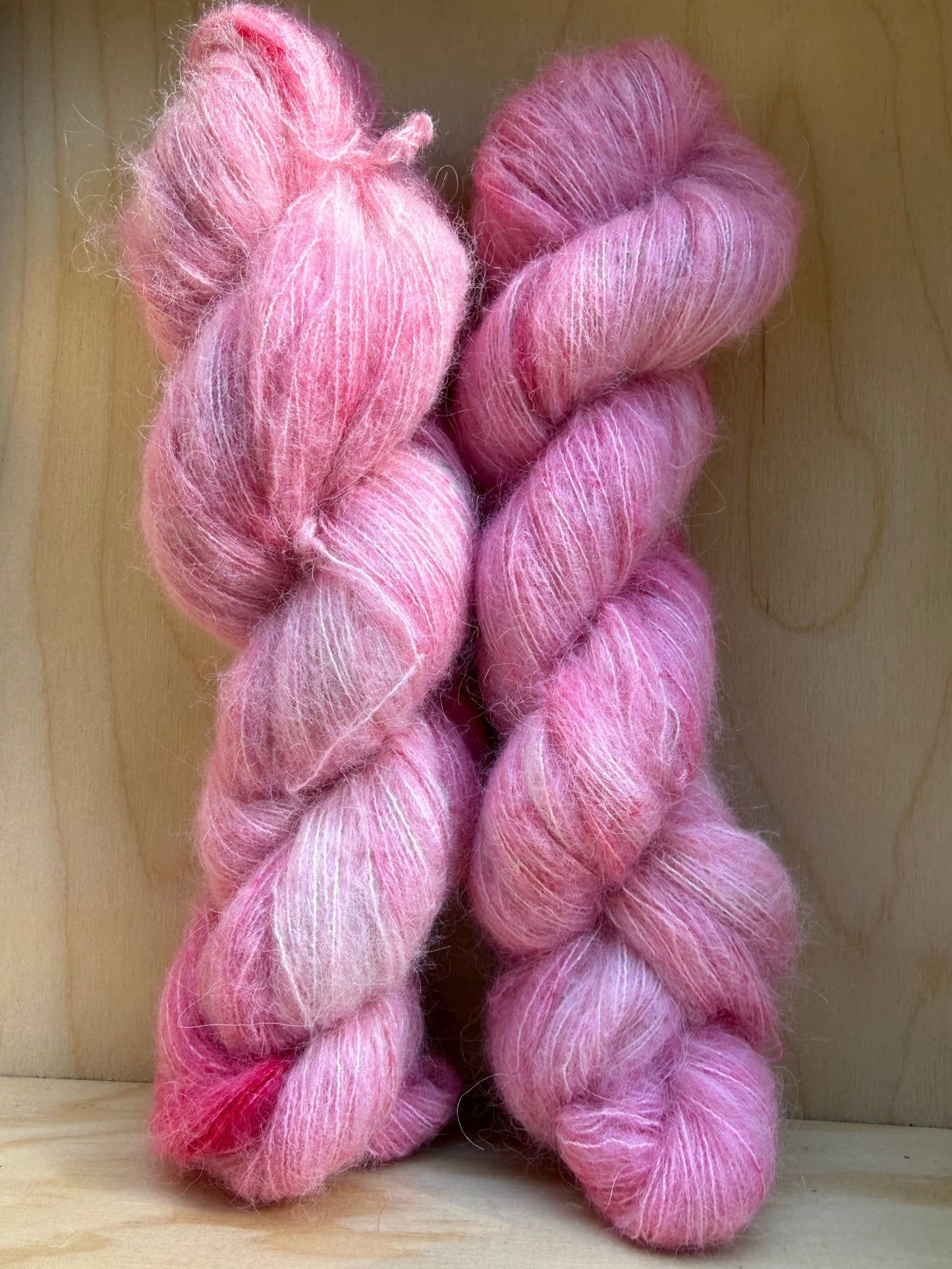 Suri Alpaca Silk 400m/ Whisper - Flamingo Bloom