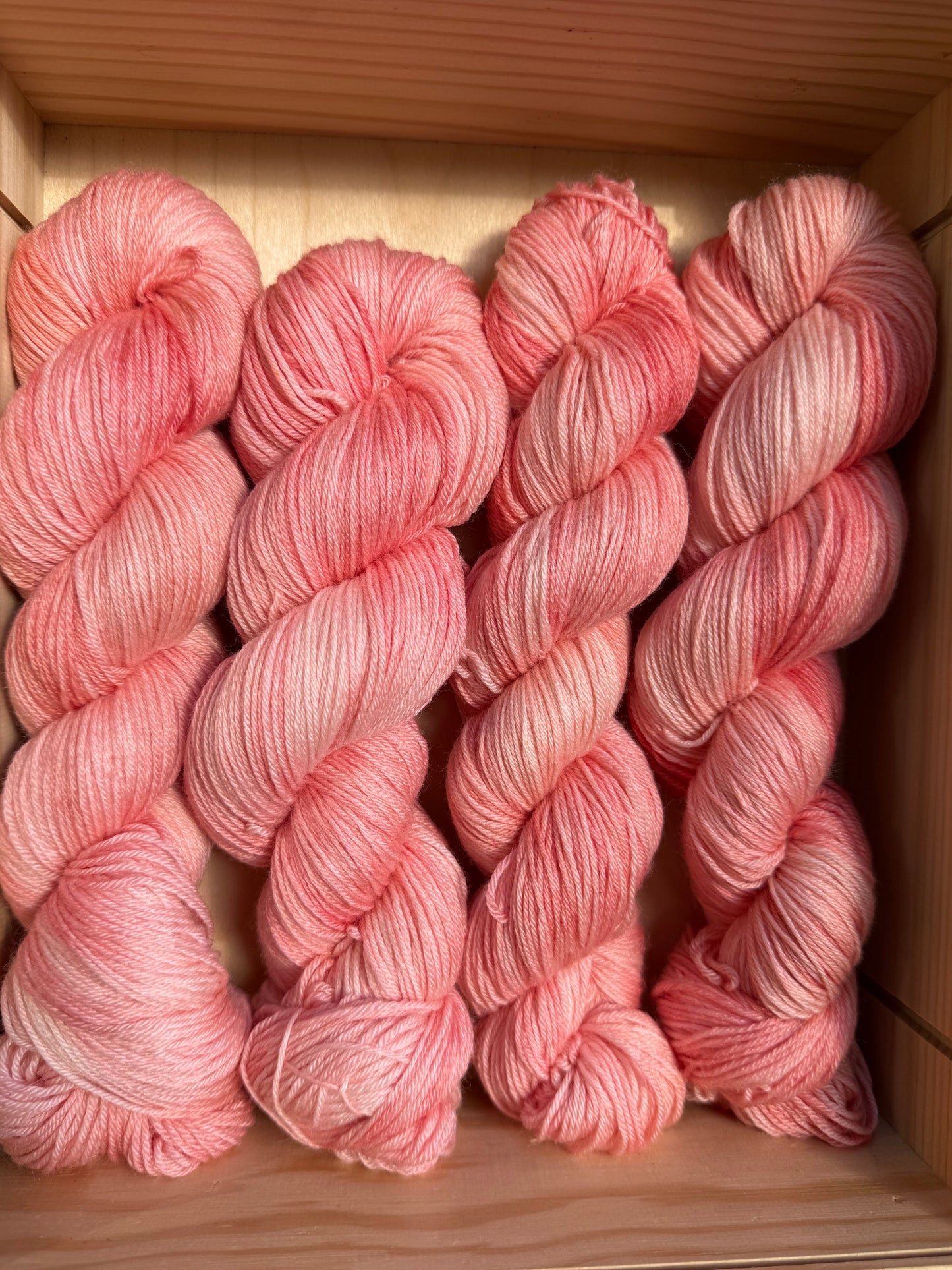 Merino Bamboo 400m / Canvas - Flamingo Bloom