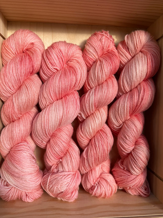 Merino Bamboo 400m / Canvas - Flamingo Bloom