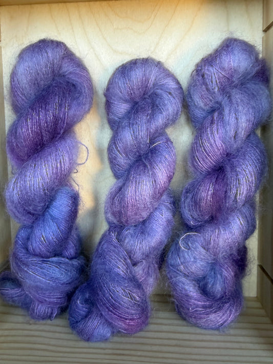 Silk Mohair Luxe 420m / Deep Dip - Lavender