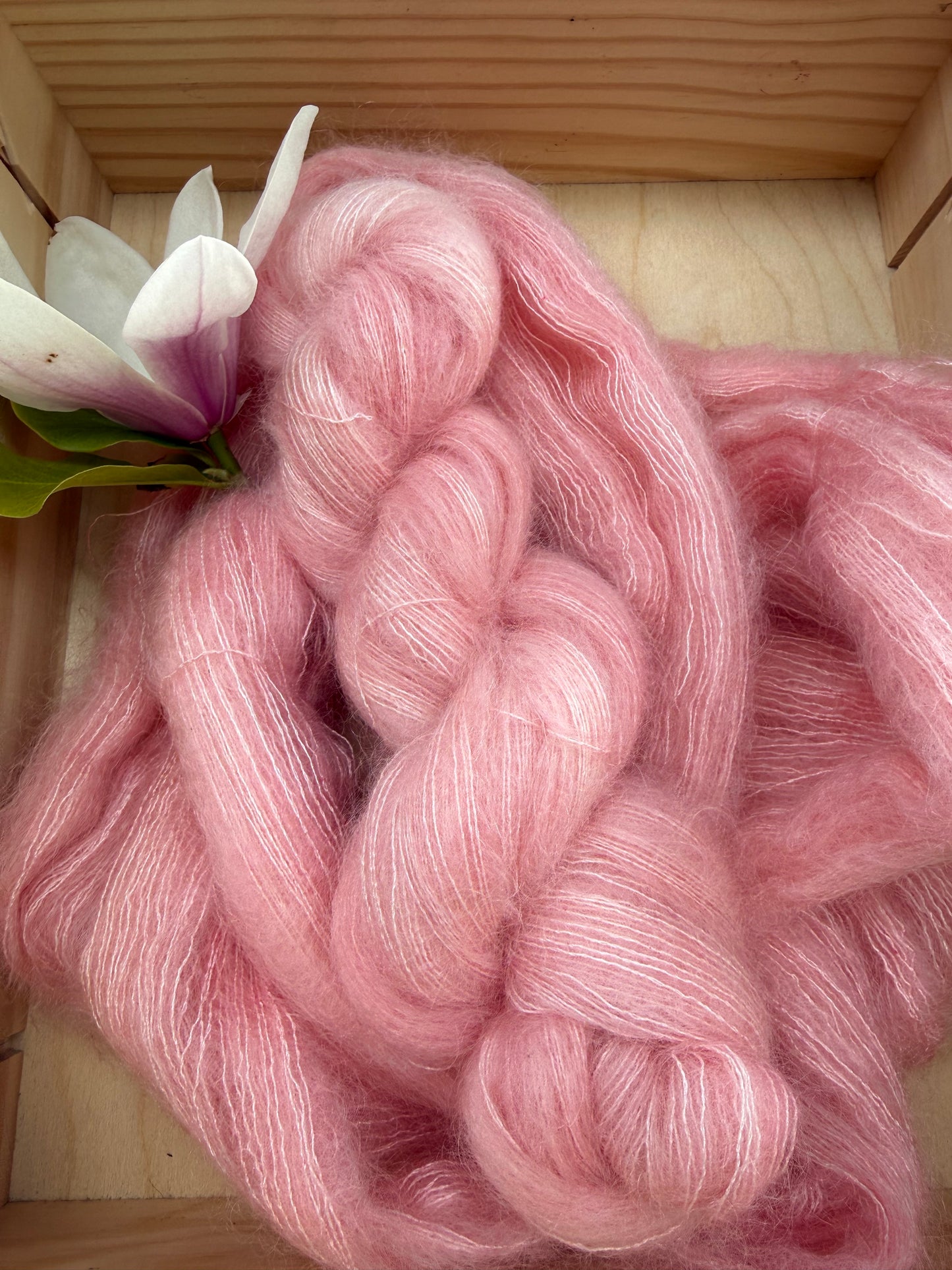 Silk Mohair Luxe 420m / Whisper - Rosewater
