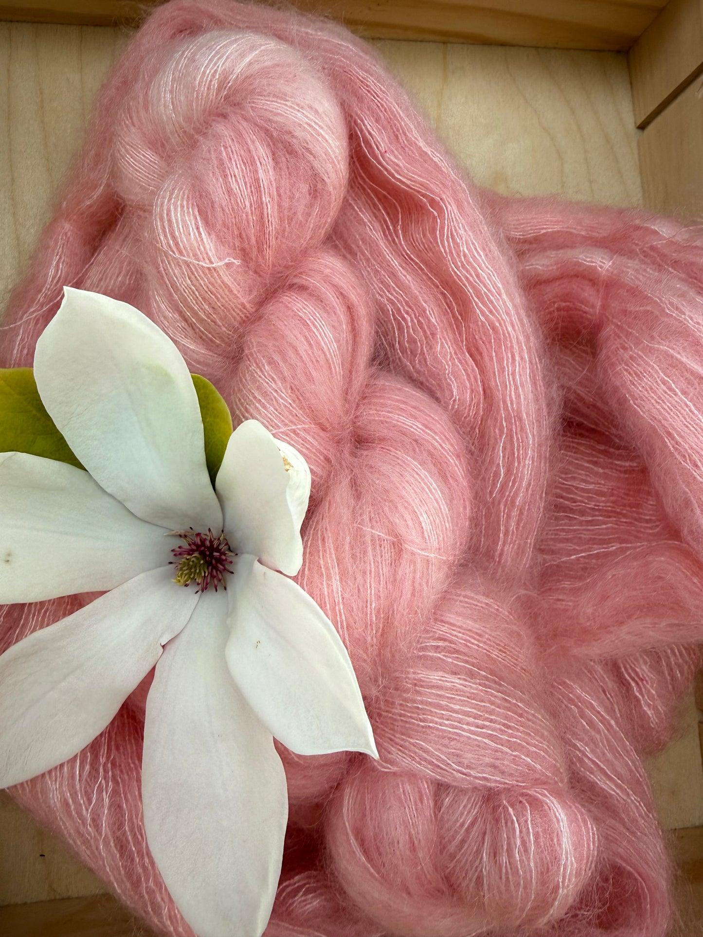 Silk Mohair Luxe 420m / Whisper - Rosewater
