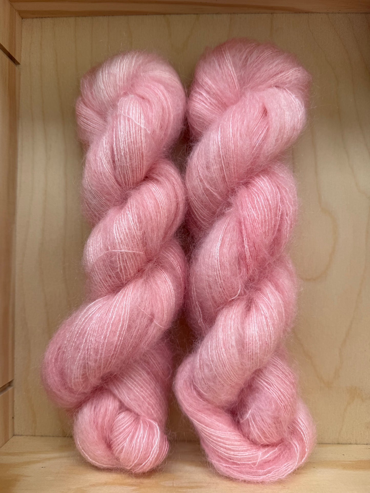 Silk Mohair Luxe 420m / Whisper - Rosewater