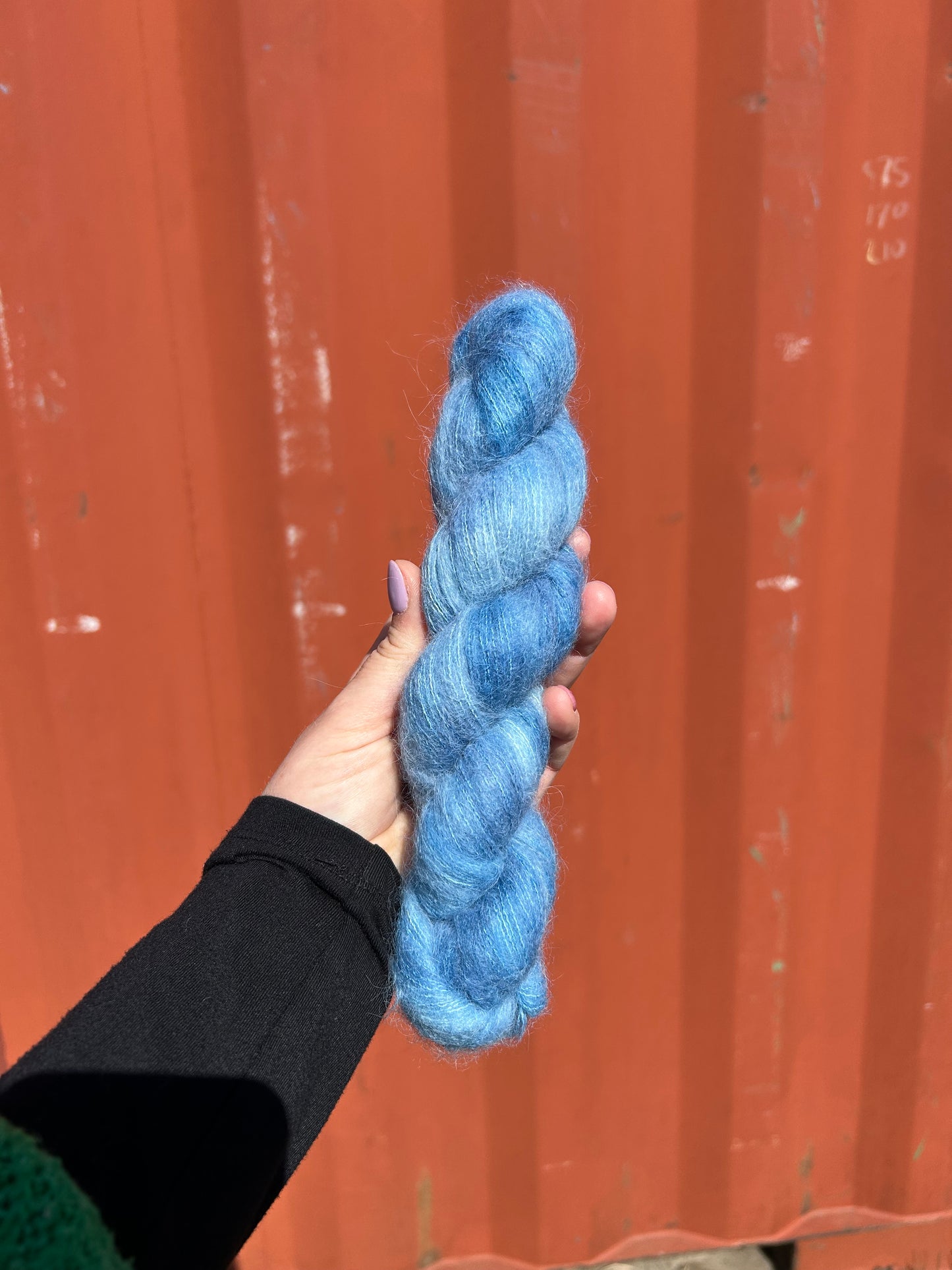 Suri Alpaca Silk 400m/ Canvas - Blue Waves