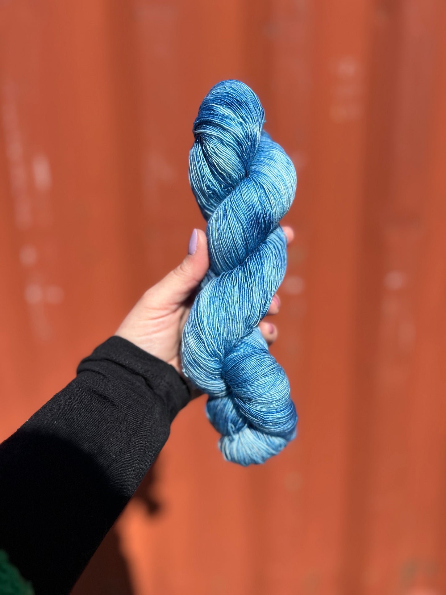 Single Ply Merino 800m/ Canvas - Blue Waves
