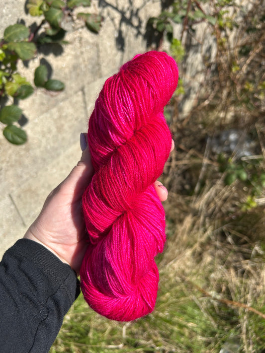 Merino Extrafine 420m/ Deep Dip - Magenta