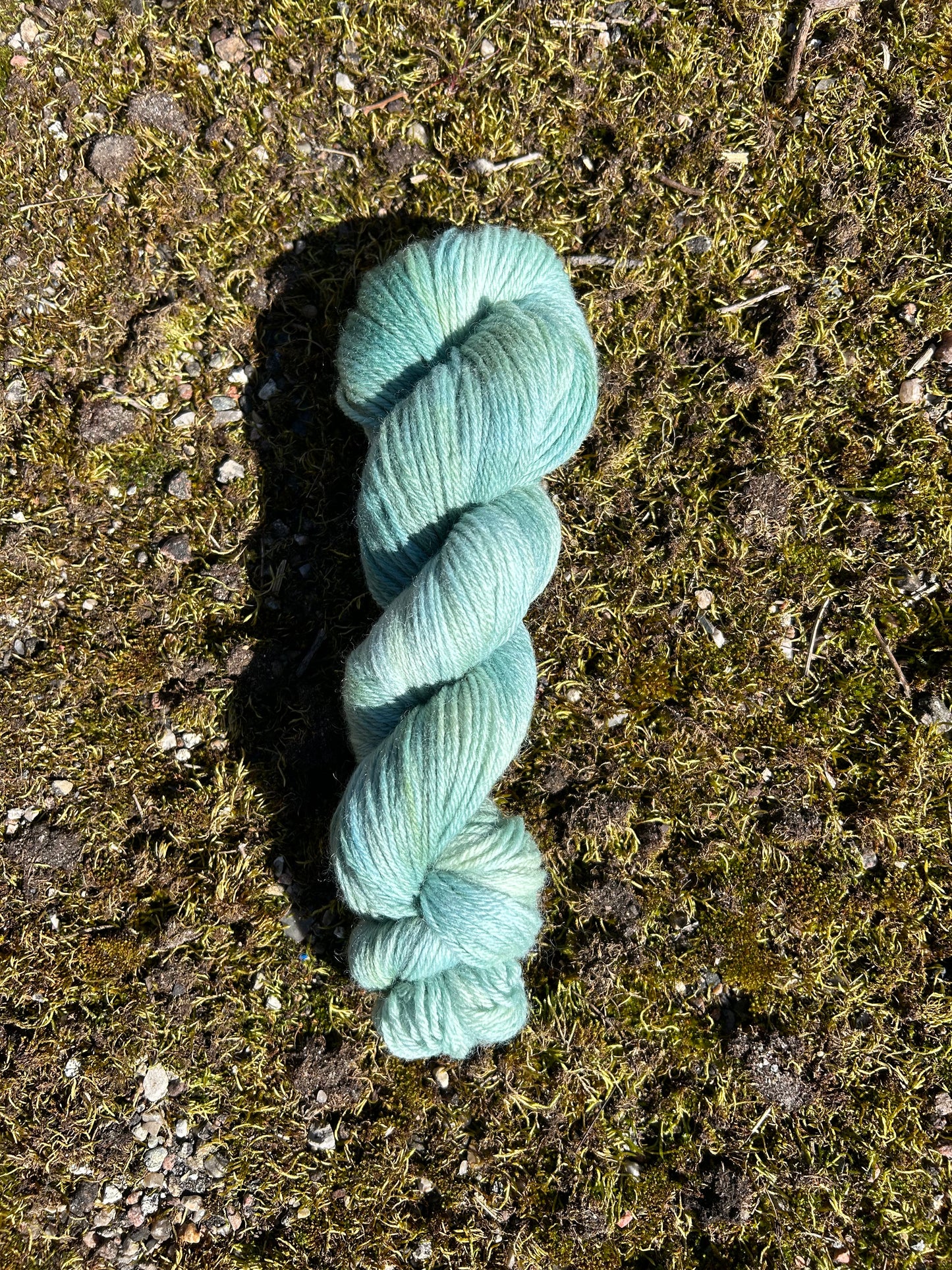 Peruvian Highland Wool 225m/ Deep Dip - Sage Green