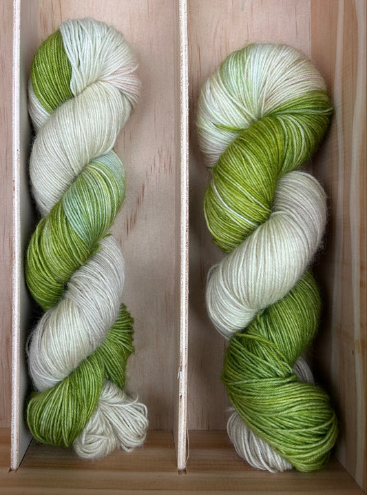 Merino Extrafine 420m/ Forest Flow - Awakening of the forest
