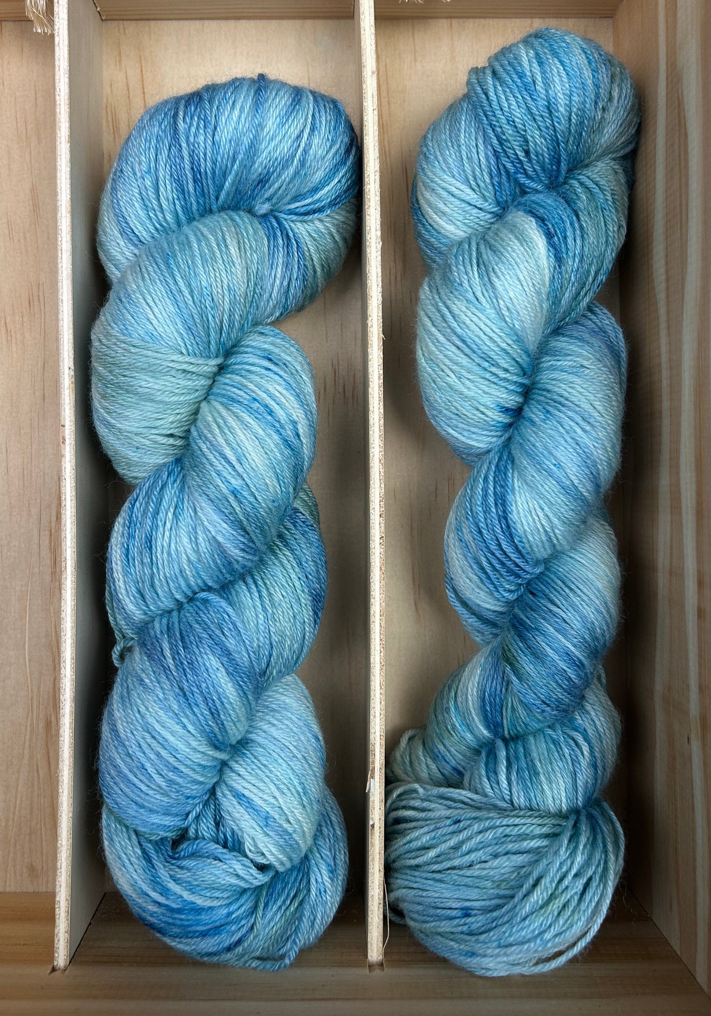 Merino Bamboo 400m/ Ocean Tides - Seaglass