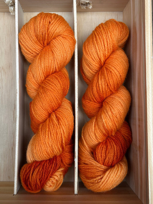 Peruvian Highland Wool 225m / Deep Dip - Saffron