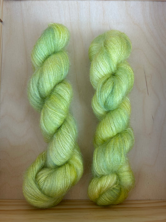 Silk Mohair Luxe 420m / Canvas - Sunlit New Leaves