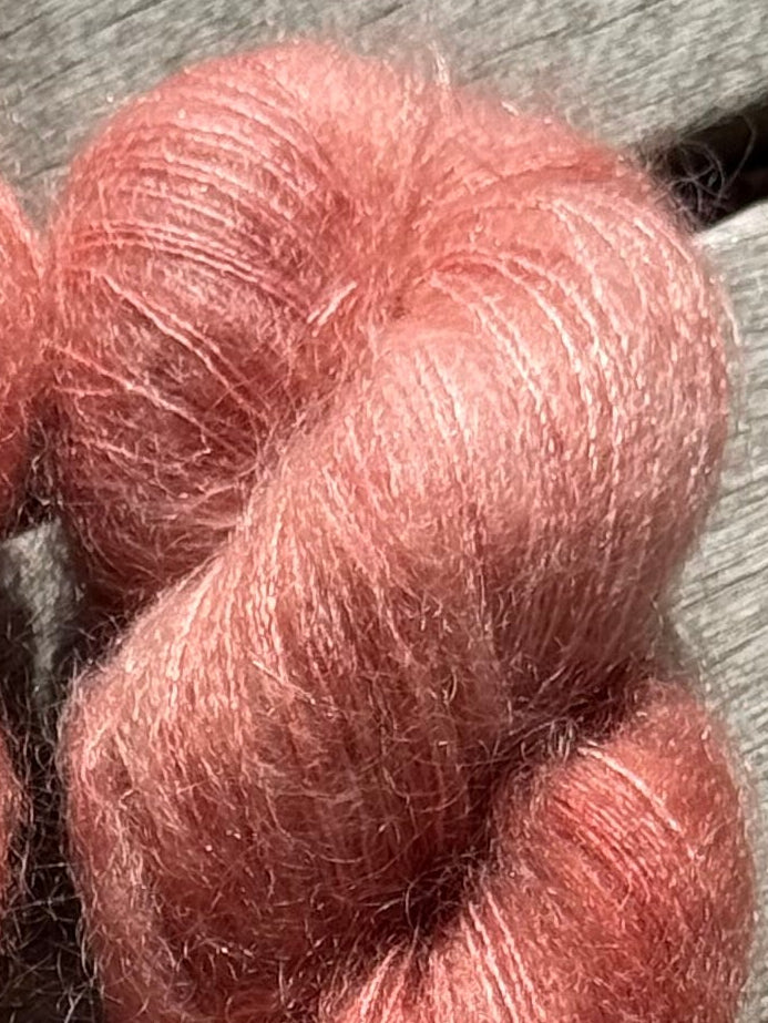Silk Mohair Luxe 420m / Rusty Coral