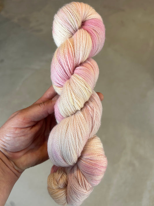 BLF Lace 800m / Whisper - Blushing Lemon