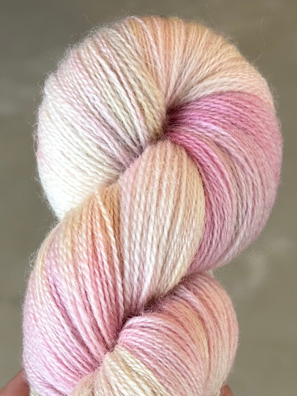 BLF Lace 800m / Whisper - Blushing Lemon