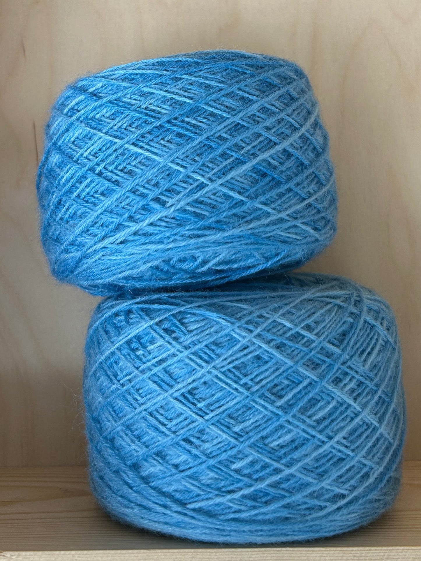 Peruvian Highland Wool 420m / Deep Dip - Blue Bird
