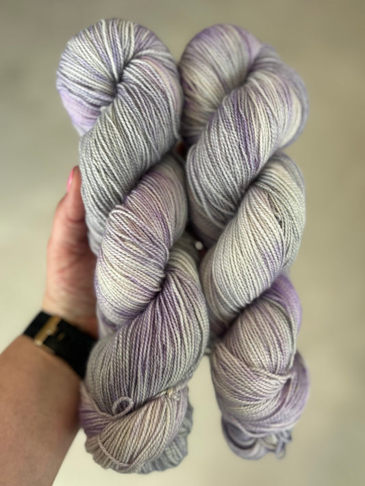 BFL Twist Sock 365m / Whisper - Lavender Smoke