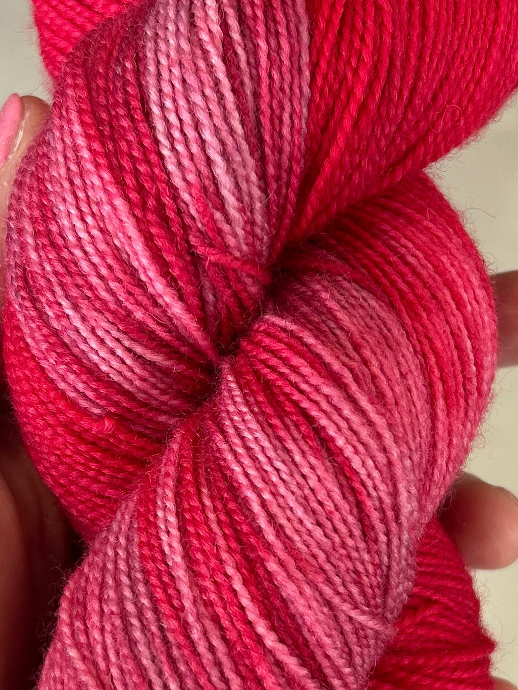 BFL Twist Sock 365m / - Canvas - Rasberry Rush