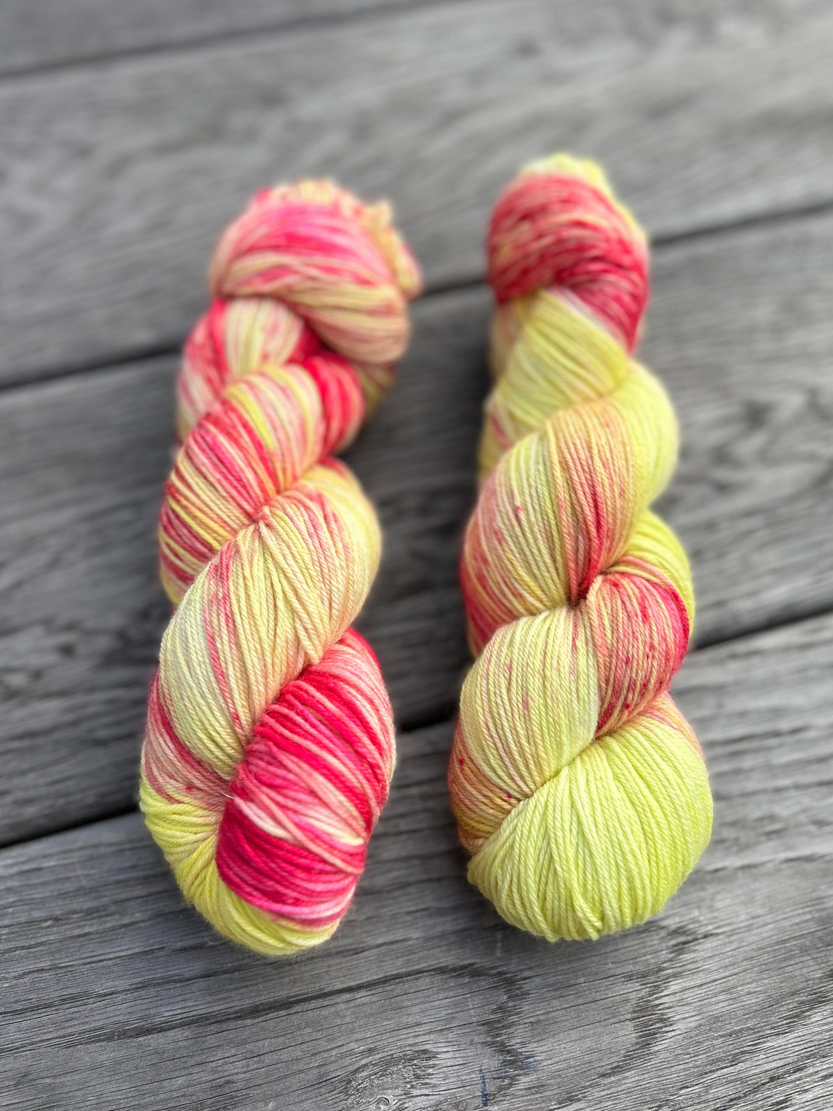 Strikkekit – Merino Sock Luxe & KnitwearByPluto Strømpeopskrift