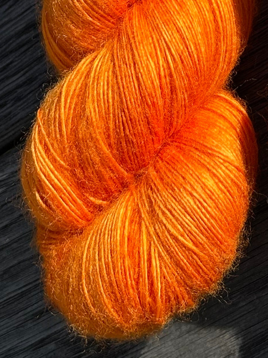 Merino Single Ultrafine Lace 800m / Wild Orange