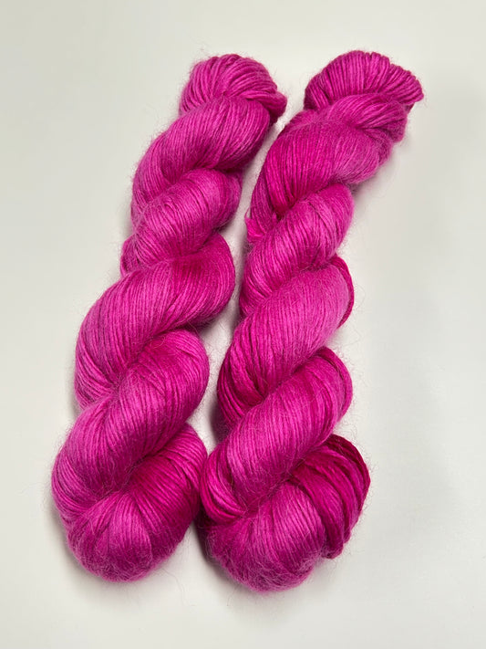 Alpaca Silk Single DK 230 / Neon Princess