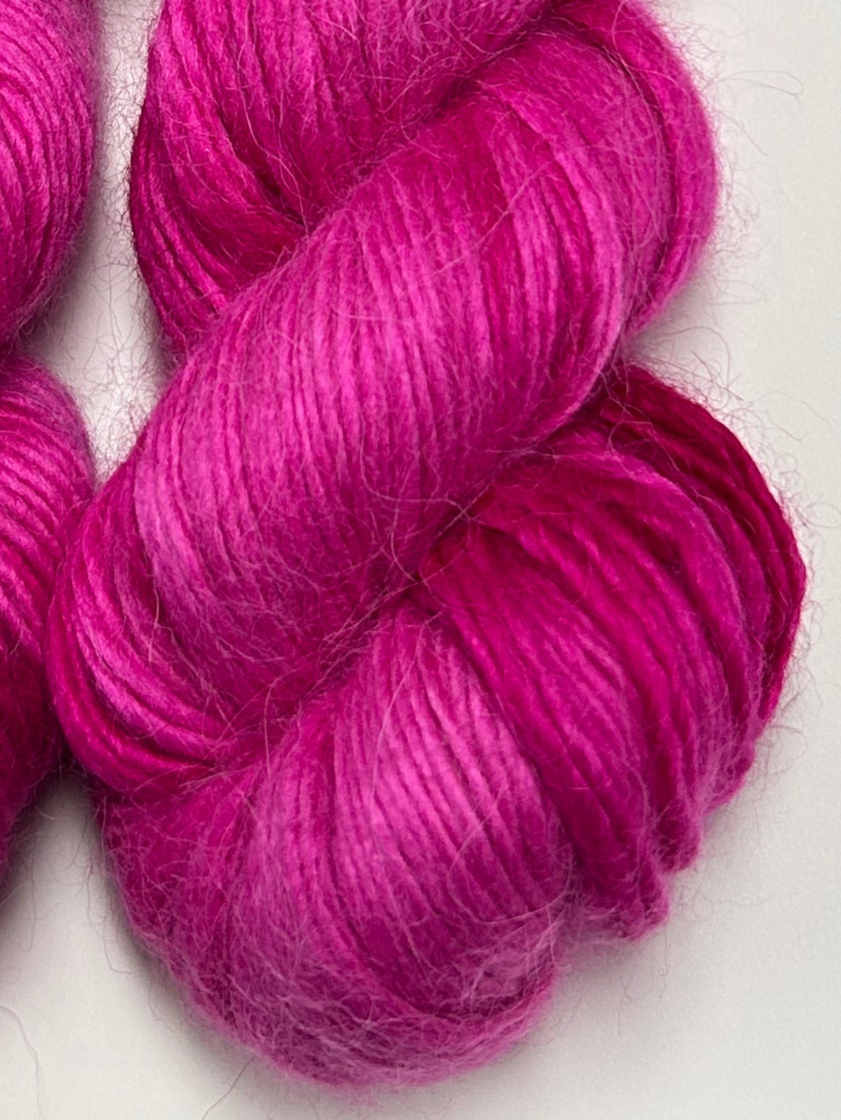 Alpaca Silk Single DK 230 / Neon Princess