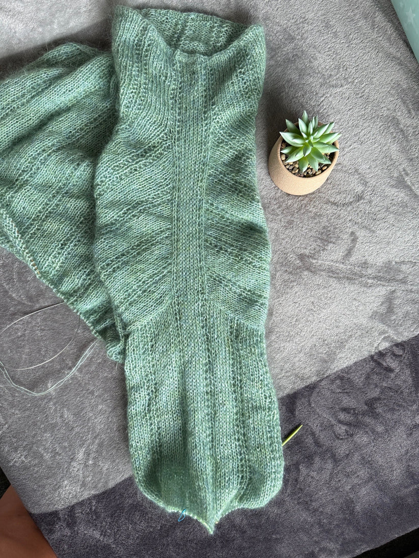 Strikkeopskrift - Lara Blouse