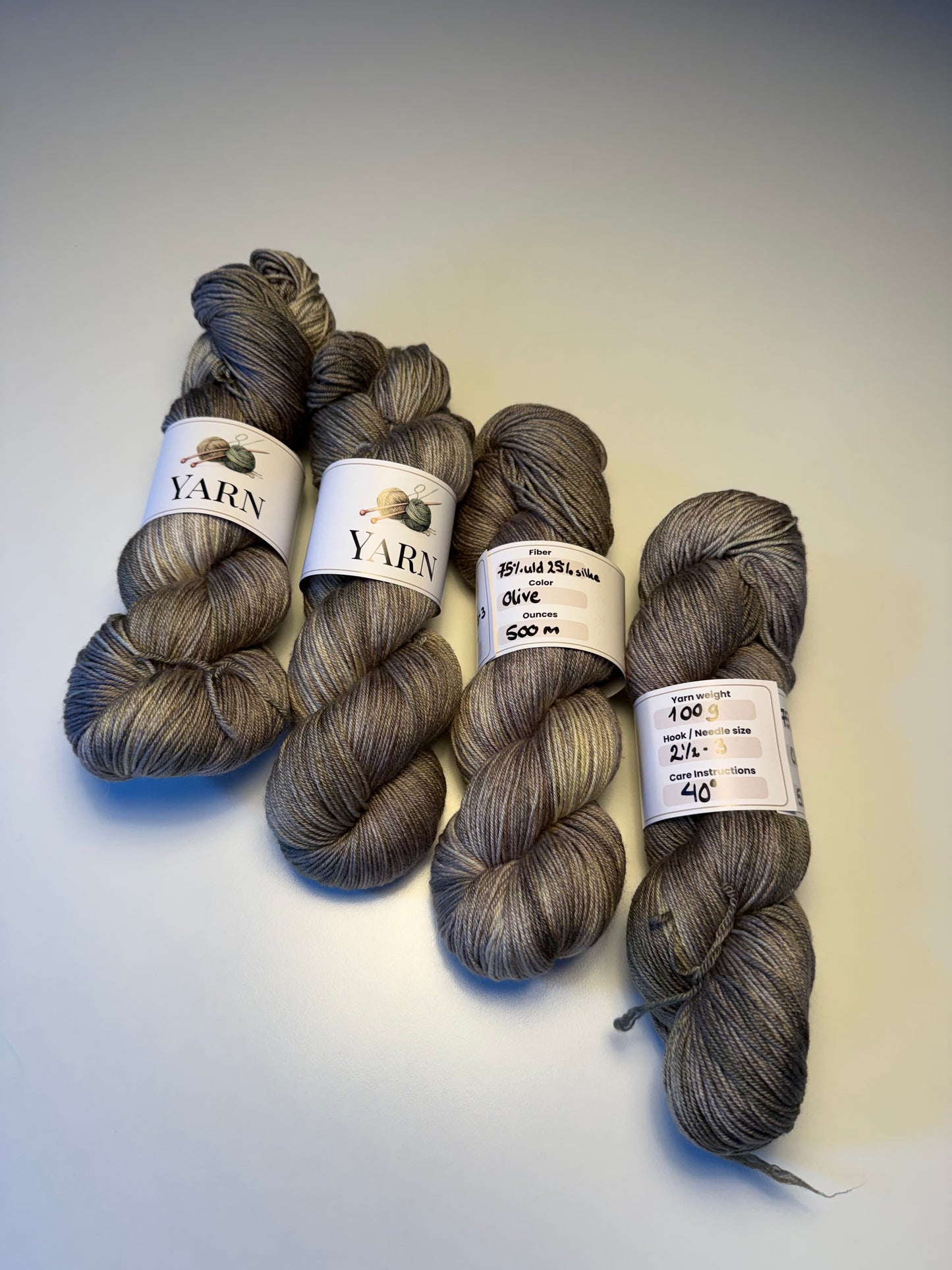 Strikkedamen - Merino Silk - Olive Branch